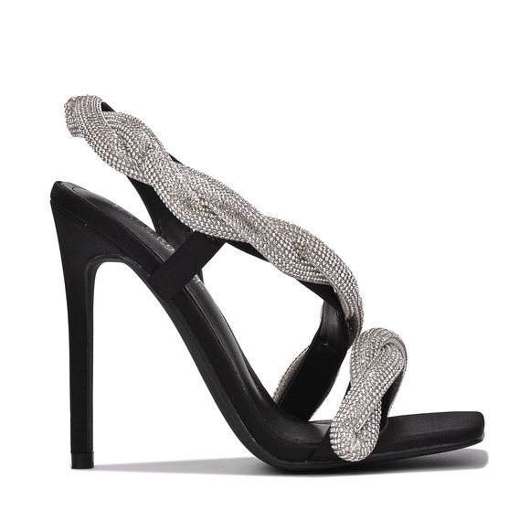 CAPE ROBBIN // Tuwe Heels - Picture 1 of 4